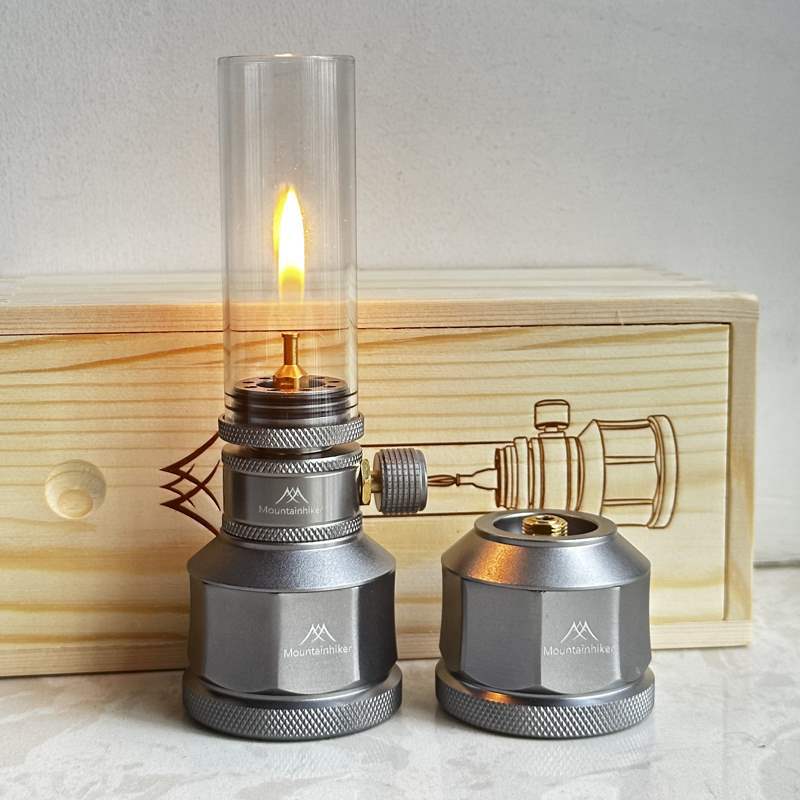 Cooking On Camping Stove - Lampu Gas Camping Portabel Kecil Gantung